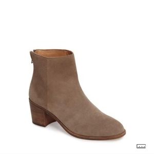 Madewell Beige Tan Pebble Suede Booties